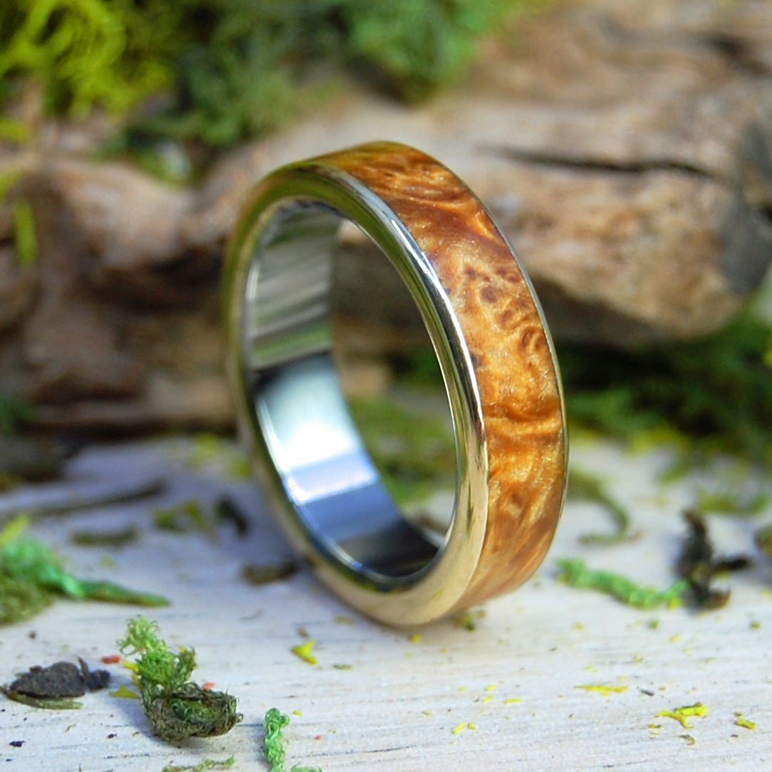 Titanium ring with wood inlay size 2024 11.5