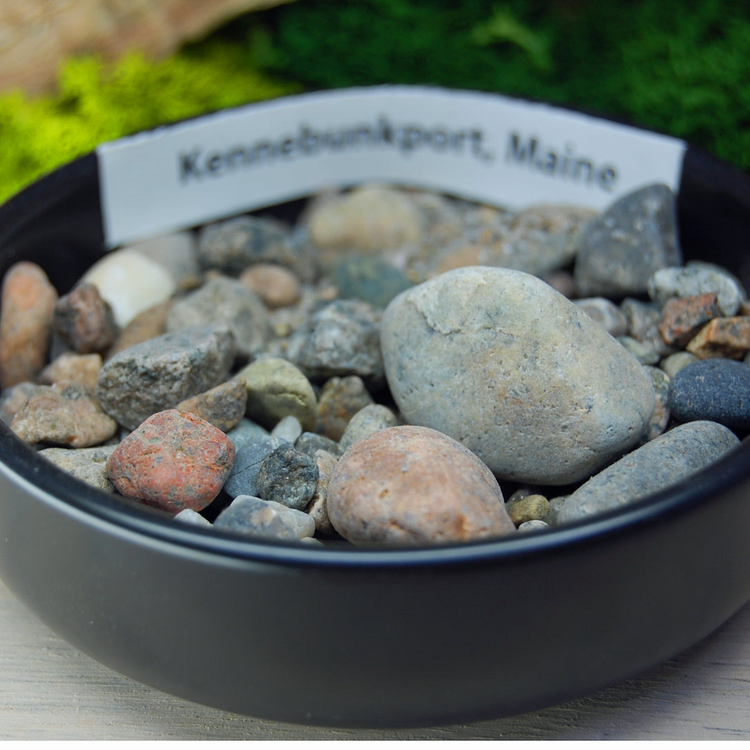 MAINE Beach Sand Wedding Rings - How Earthy Materials Like Sand, Dirt and Rocks Can Symbolize Your Unique Love Story