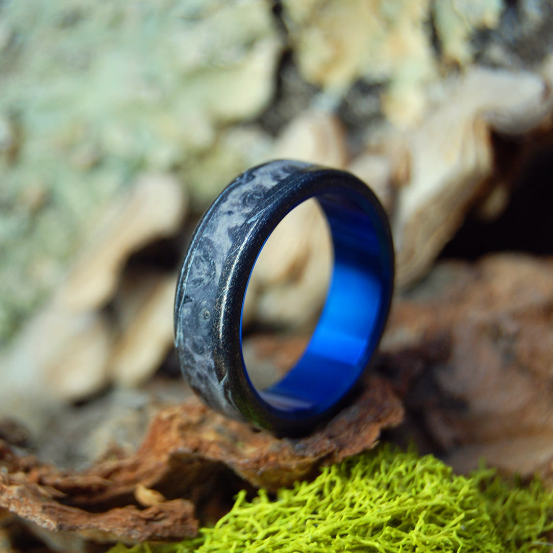 BLACK BOX ELDER GREEK GOD | Black Box Elder Wood & Black M3 Titanium Wedding Rings - Minter and Richter Designs