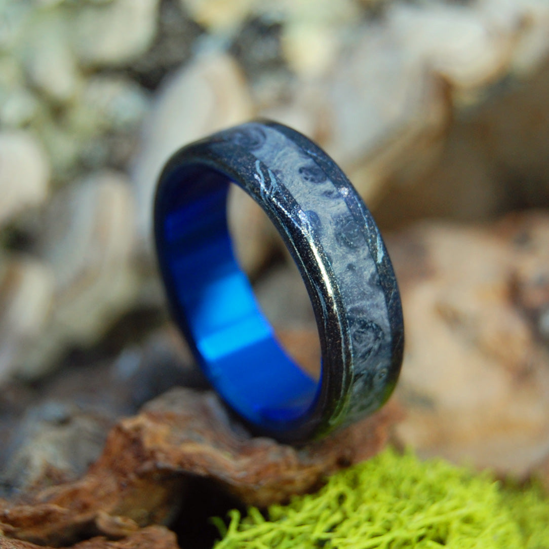 BLACK BOX ELDER GREEK GOD | Black Box Elder Wood & Black M3 Titanium Wedding Rings - Minter and Richter Designs