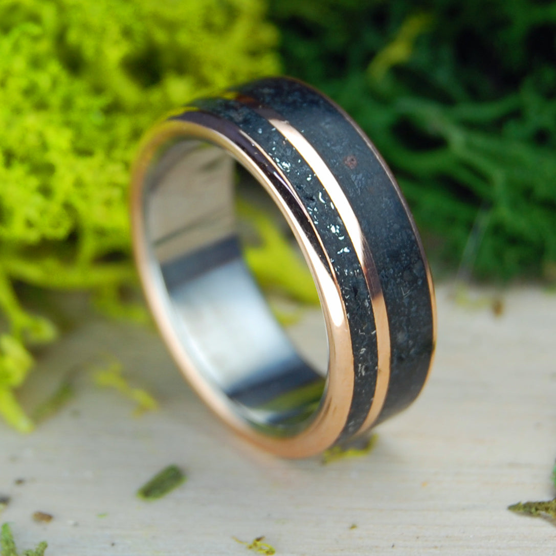 METEORITE Y LAVA | Meteorite & Icelandic Lava - Meteorite Wedding Ring