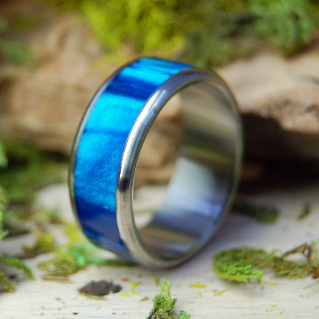 TO SEE THE SEA | Blue Marbled Opalescent Resin - Inox Wedding Ring - Minter and Richter Designs