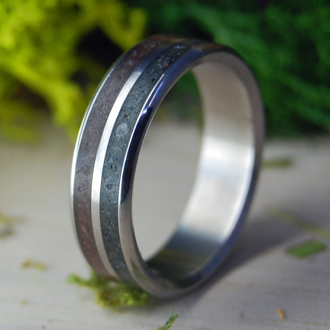 American Earth | Men's Oklahoma Dirt, Kentucky Coal & Titanium Wedding Ring - Minter and Richter Designs