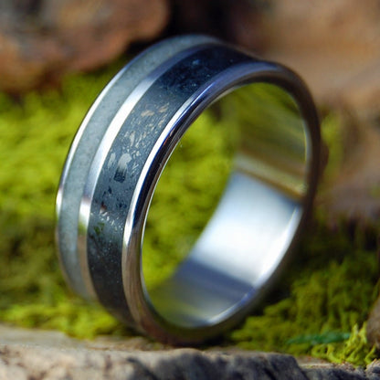 American Heart | Men's Deer Antler, Anthracite Coal & Titanium Wedding Ring - Minter and Richter Designs