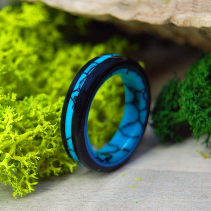 Arizona Turquoise In An Onyx Night | Men's Turquoise, Onyx & Titanium Wedding Ring - Minter and Richter Designs