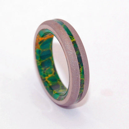 Bird Of Paradise | Men's Egyptian Jade & Titanium Wedding Ring - Minter and Richter Designs