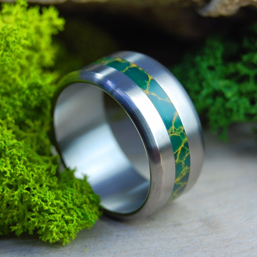 Bird Of Paradise Minimal | Men's Egyptian Jade & Titanium Wedding Ring - Minter and Richter Designs