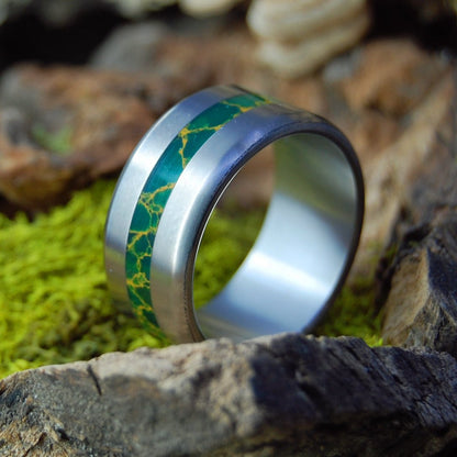 Bird Of Paradise Minimal | Men's Egyptian Jade & Titanium Wedding Ring - Minter and Richter Designs