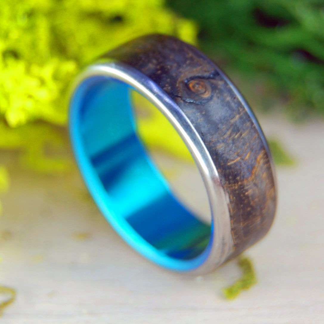 BLACK WOOD FOREST | Black Box Elder Wood & Titanium - Wooden Wedding Rings