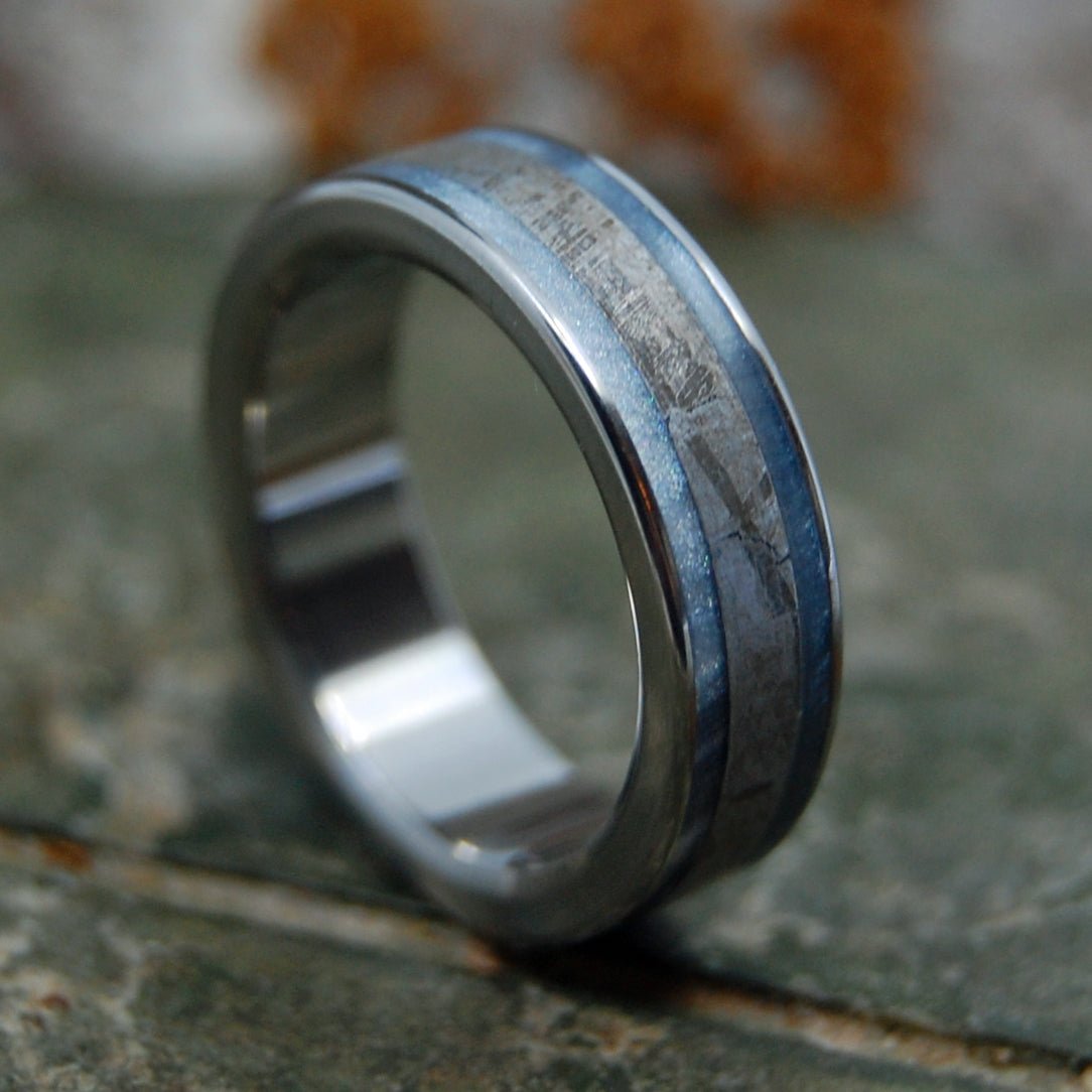 Comet's Repose | Men's Meteorite & Titanium Wedding Ring - Minter and Richter Designs