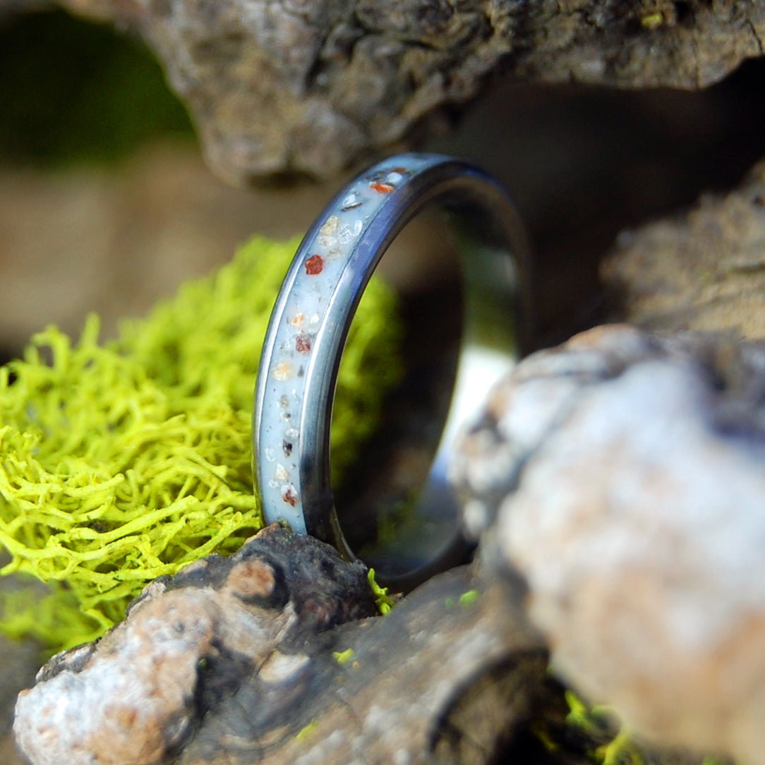 Dinosaurs Of Costa Rica | Men's Dinosaur Teeth, Dinosaur Bone, Costa Rican Sand & Titanium Wedding Ring - Minter and Richter Designs