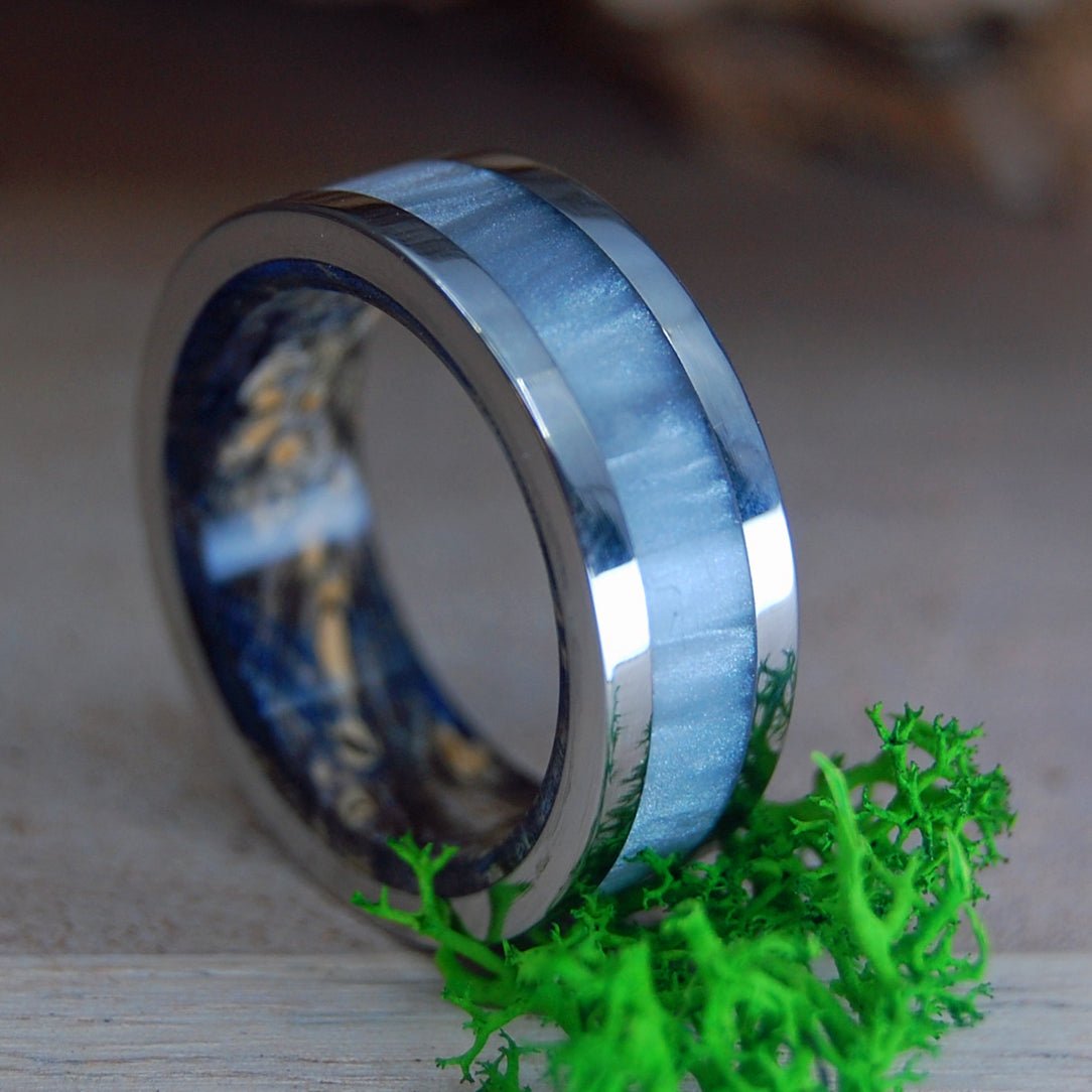 Fog Mountain | Men's Blue Box Wood, Gray Marbled Resin & Titanium Wedding Ring - Minter and Richter Designs