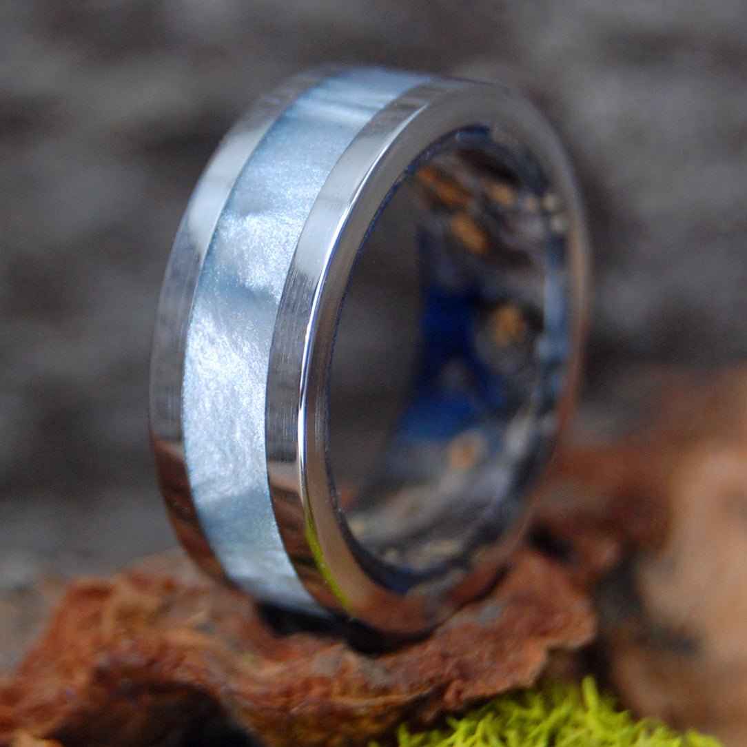 Fog Mountain | Men's Blue Box Wood, Gray Marbled Resin & Titanium Wedding Ring - Minter and Richter Designs