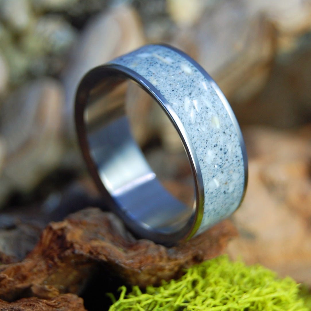 Folly Beach Gator | Men's Alligator Teeth, Beach Sand & Titanium Wedding Ring - Minter and Richter Designs