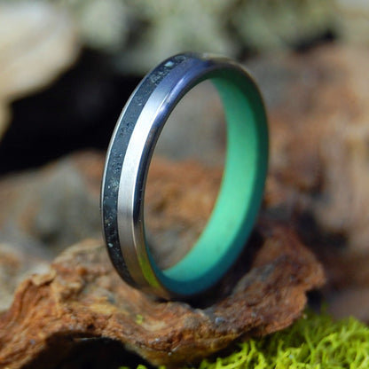 Green Starlit Night On Vik Beach | Men's Icelandic Lava, Icelandic Beach Sand & Titanium Wedding Ring - Minter and Richter Designs