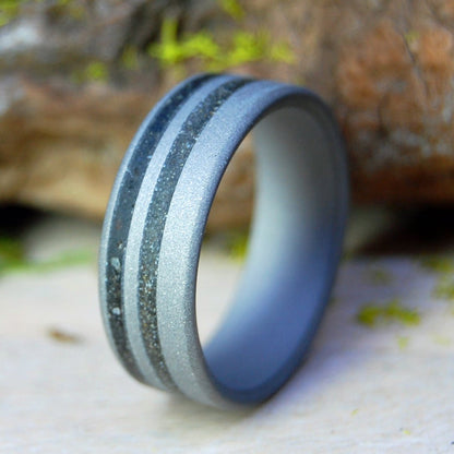 Iceland To Oregon | Men's Beach Sand, Icelandic Lava & Titanium Wedding Ring - Minter and Richter Designs