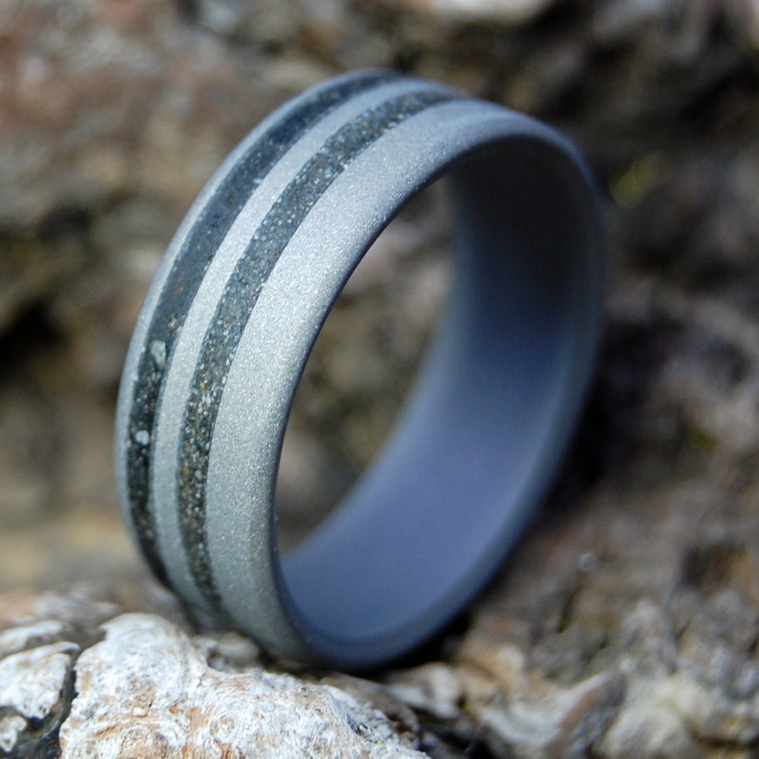 Iceland To Oregon | Men's Beach Sand, Icelandic Lava & Titanium Wedding Ring - Minter and Richter Designs