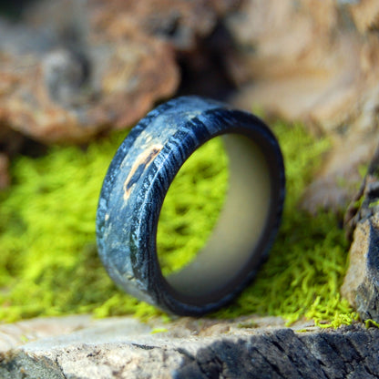 INTERWOVEN FATES | Black Box Elder Wood & Black M3 Titanium Wedding Ring - Minter and Richter Designs