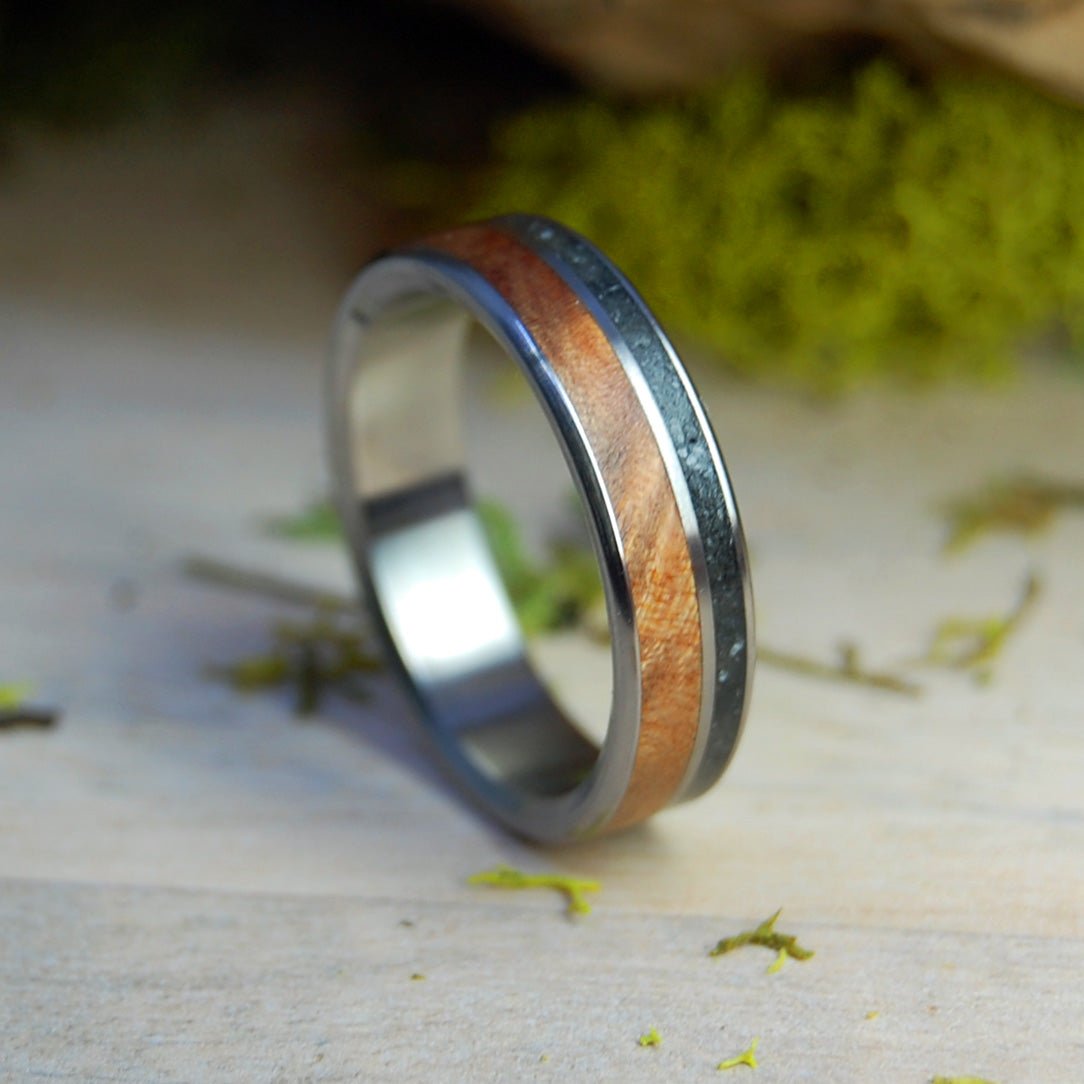 Lake Champlain Lucky Rocks And Maple | Men's Lake Champlain Beach Rocks, Curly Maple Burl & Titanium Wedding Ring - Minter and Richter Designs