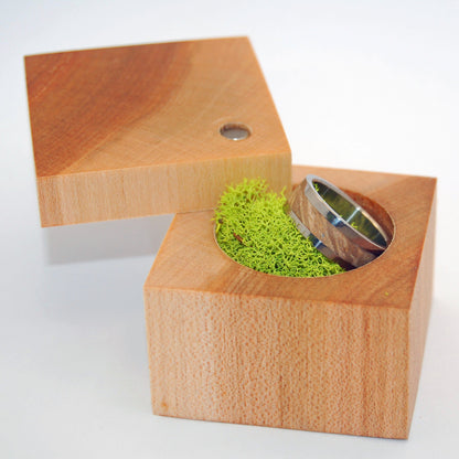 Light Maple Ring Box - Minter and Richter Designs