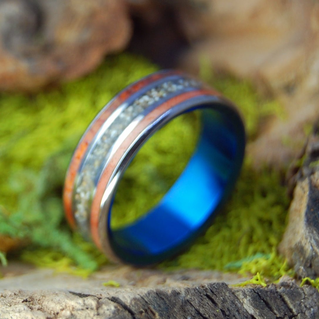 Los Tubos Manati | Men's Puerto Rican Beach Sand, Amboyna Wood & Titanium Wedding Ring - Minter and Richter Designs