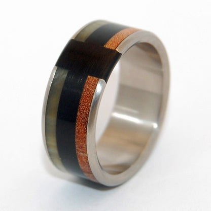 Love Never Fails | Men's Sheep Horn, Onyx Stone, Red Oak Wood & Titanium Wedding Ring - Minter and Richter Designs