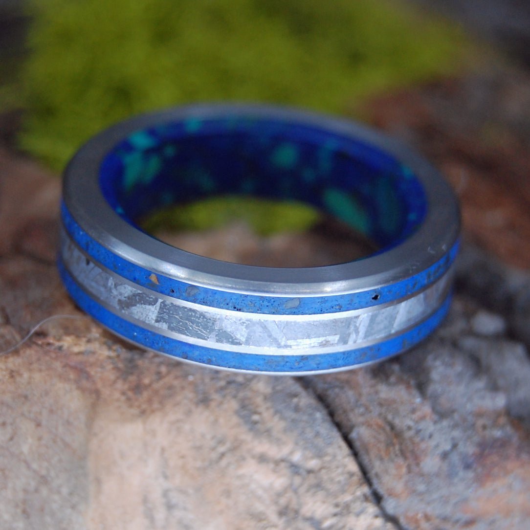 Meteorite Hits Beach | Men's Meteorite, Blue Beach Sand, Azurite Stone & Titanium Wedding Ring - Minter and Richter Designs