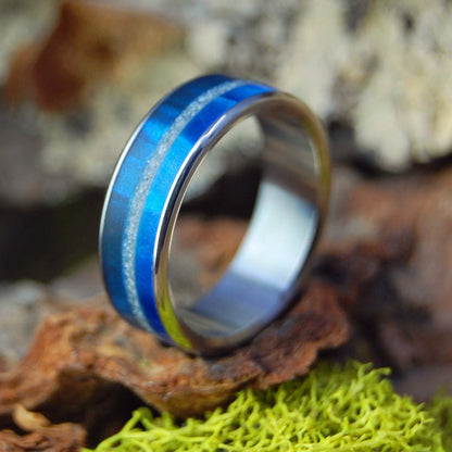 Moody Blue Aquamarine | Men's Beach Sand, Marbled Resin & Titanium Wedding Ring - Minter and Richter Designs