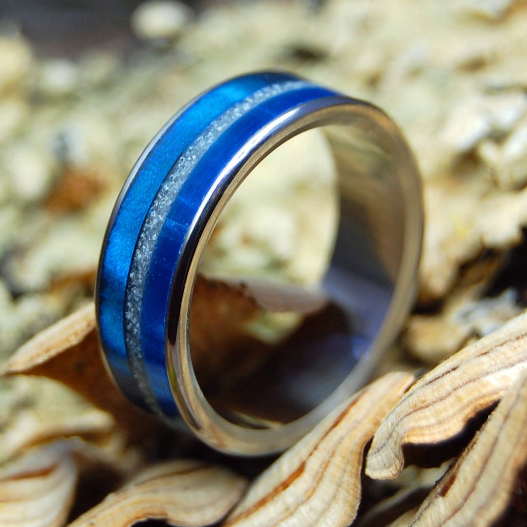 Moody Blue Aquamarine | Men's Beach Sand, Marbled Resin & Titanium Wedding Ring - Minter and Richter Designs