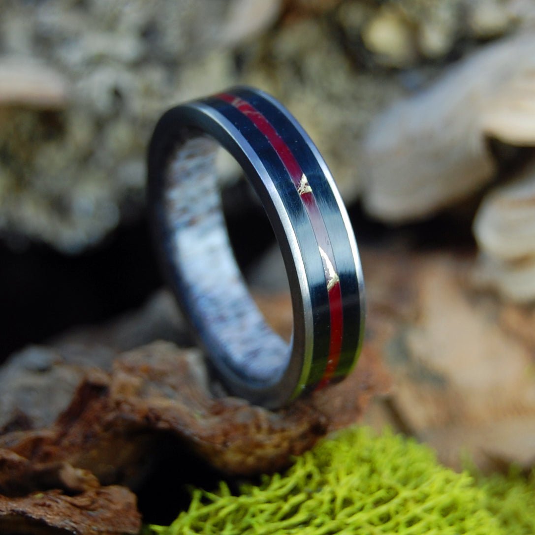 Moose - Shine At Night | Men's Moose Antler, Onyx & Titanium Wedding Ring - Minter and Richter Designs