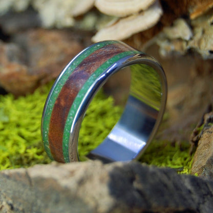 New England Echo | Men's Beach Sand, Red Oak & Titanium Wedding Ring - Minter and Richter Designs