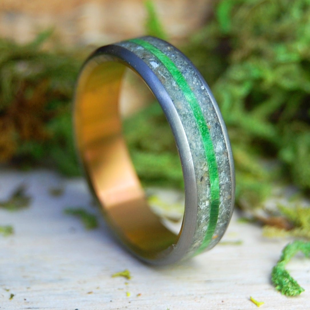 North Shore Sea Glass | Men's Beach Sand, Sea Glass & Titanium Wedding Ring - Minter and Richter Designs