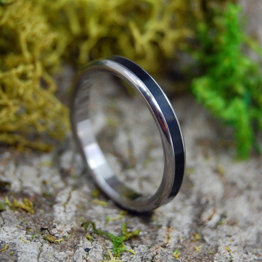 Rounded Beam Of Darkness | Women's Onyx Stone & Titanium Wedding Ring - Minter and Richter Designs