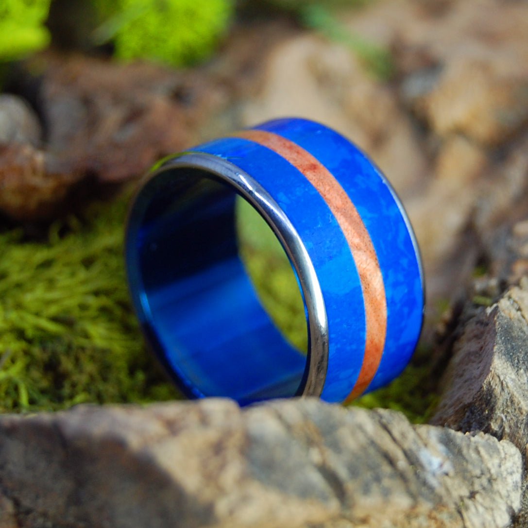 Sandbar | Men's Sodalite Stone, Amboyna Wood & Titanium Wedding Ring - Minter and Richter Designs