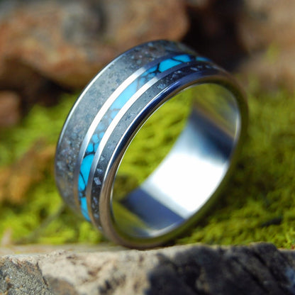 St. Vincent Grenadines | Men's Beach Sand, Turquoise, Garnet, Sea Shells & Titanium Wedding Ring - Minter and Richter Designs