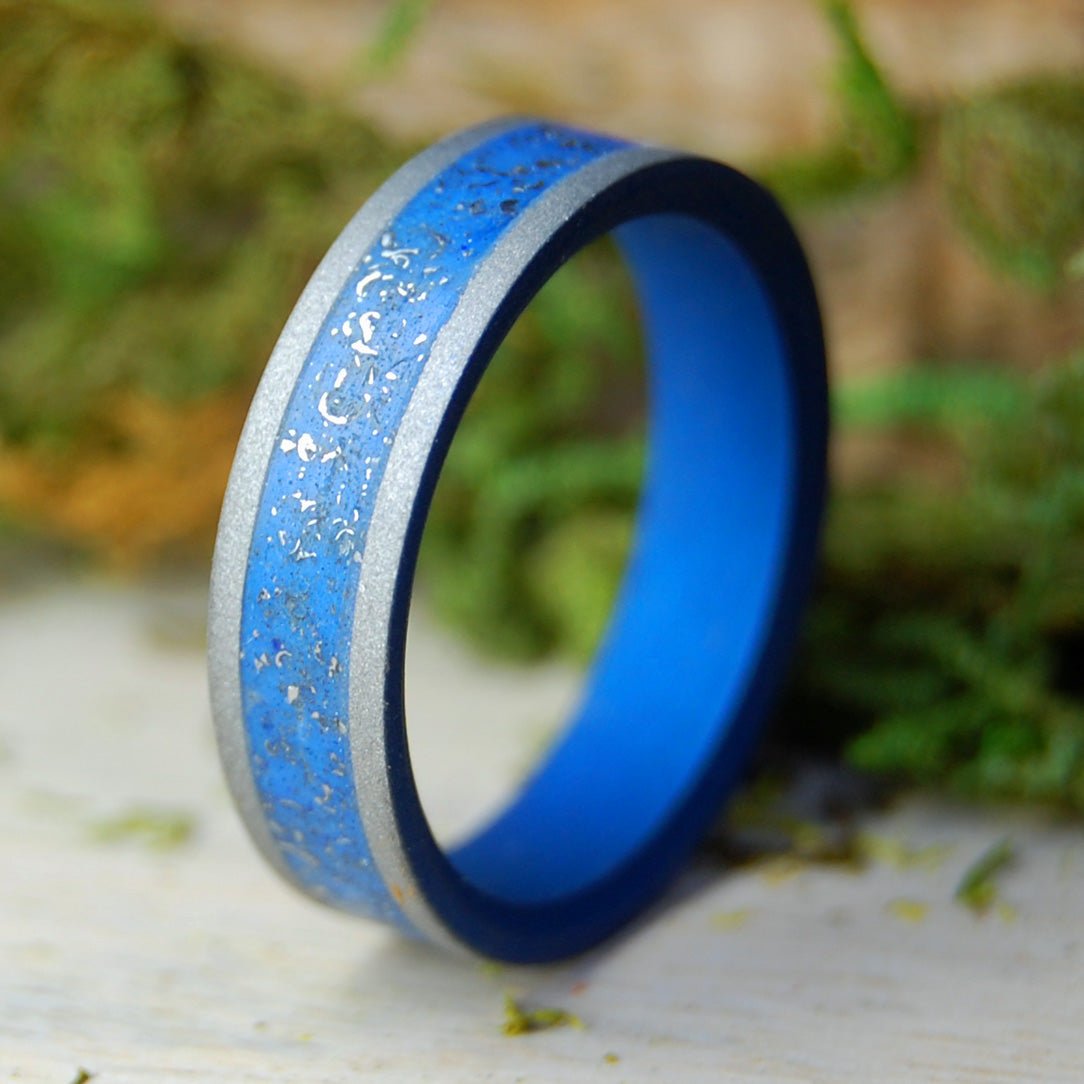 Status Pick Up | Men's Titanium Wedding Ring - Minter and Richter Designs