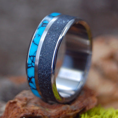 Turquoise Aurora Over Vik | Men's Turquoise, Black Icelandic Beach Sand & Titanium Wedding Ring - Minter and Richter Designs