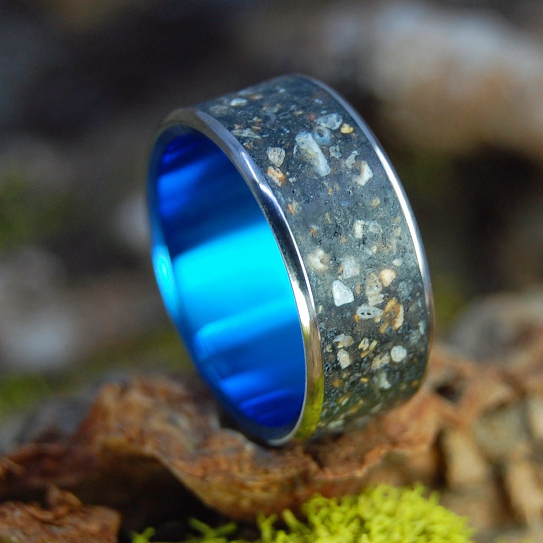 Volcanoes Of Patagonia | Men's Argentina Patagonia Beach Sand, Lava & Titanium Wedding Ring - Minter and Richter Designs