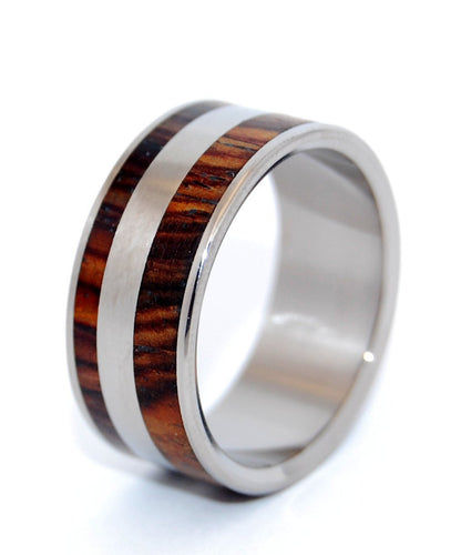 Yes Kez Sirumem | Men's Wood & Titanium Wedding Ring - Minter and Richter Designs