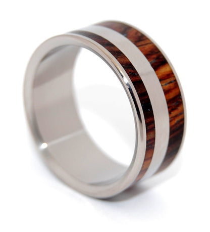 Yes Kez Sirumem | Men's Wood & Titanium Wedding Ring - Minter and Richter Designs