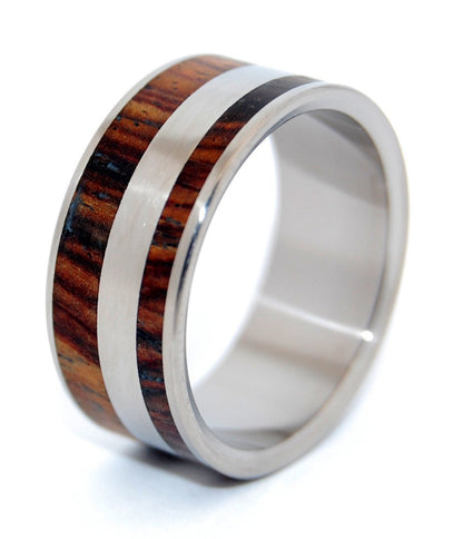 Yes Kez Sirumem | Men's Wood & Titanium Wedding Ring - Minter and Richter Designs