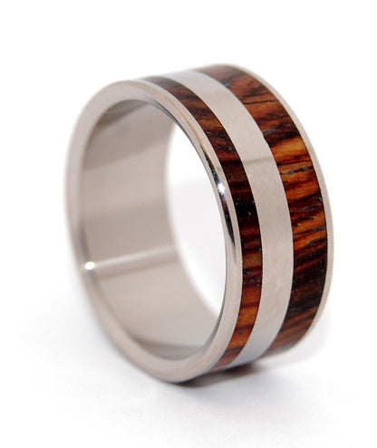 Yes Kez Sirumem | Men's Wood & Titanium Wedding Ring - Minter and Richter Designs