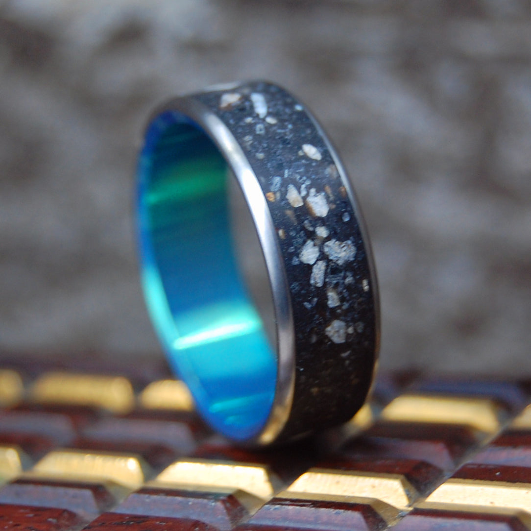 UNDER THE AURORA | Icelandic Beach Sand & Lava - Titanium Wedding Rings - Minter and Richter Designs